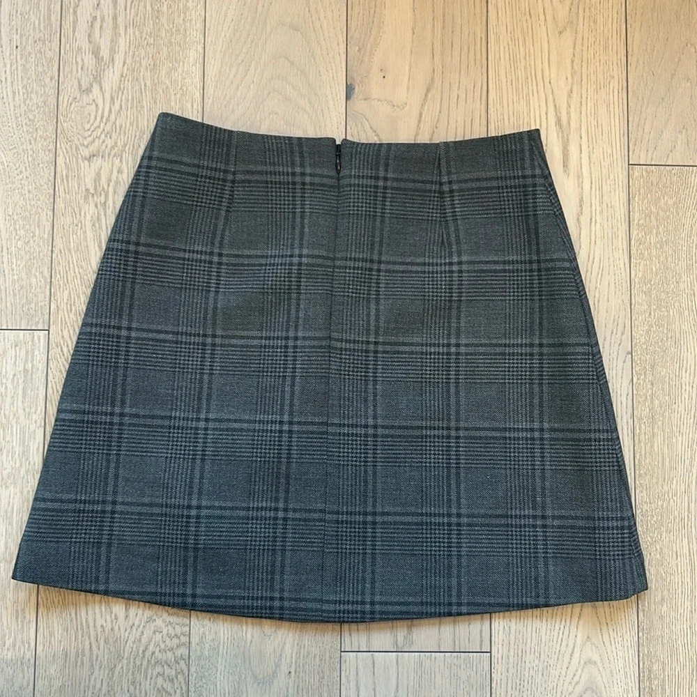 Aritzia Wilfred Classic Mini Skirt Grey Plaid Size 4 - Picture 2 of 7